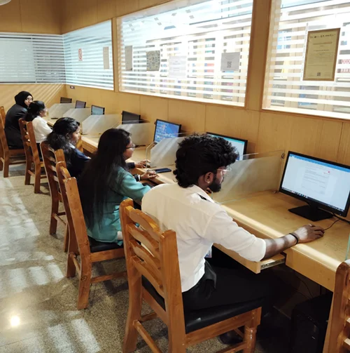 Students Accessing E-Resources